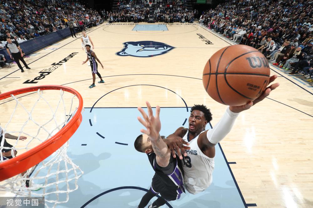 展现了她的 展现了她的